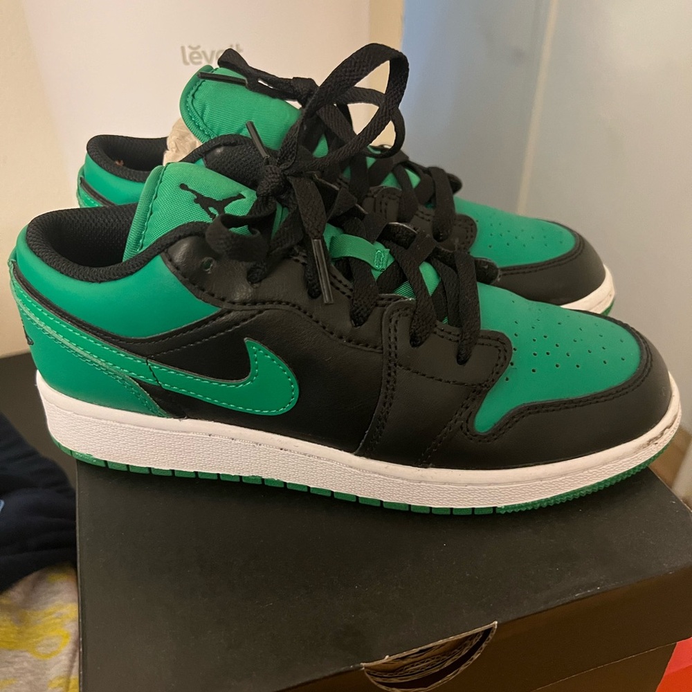 AIR JORDAN 1 LOW (GS)